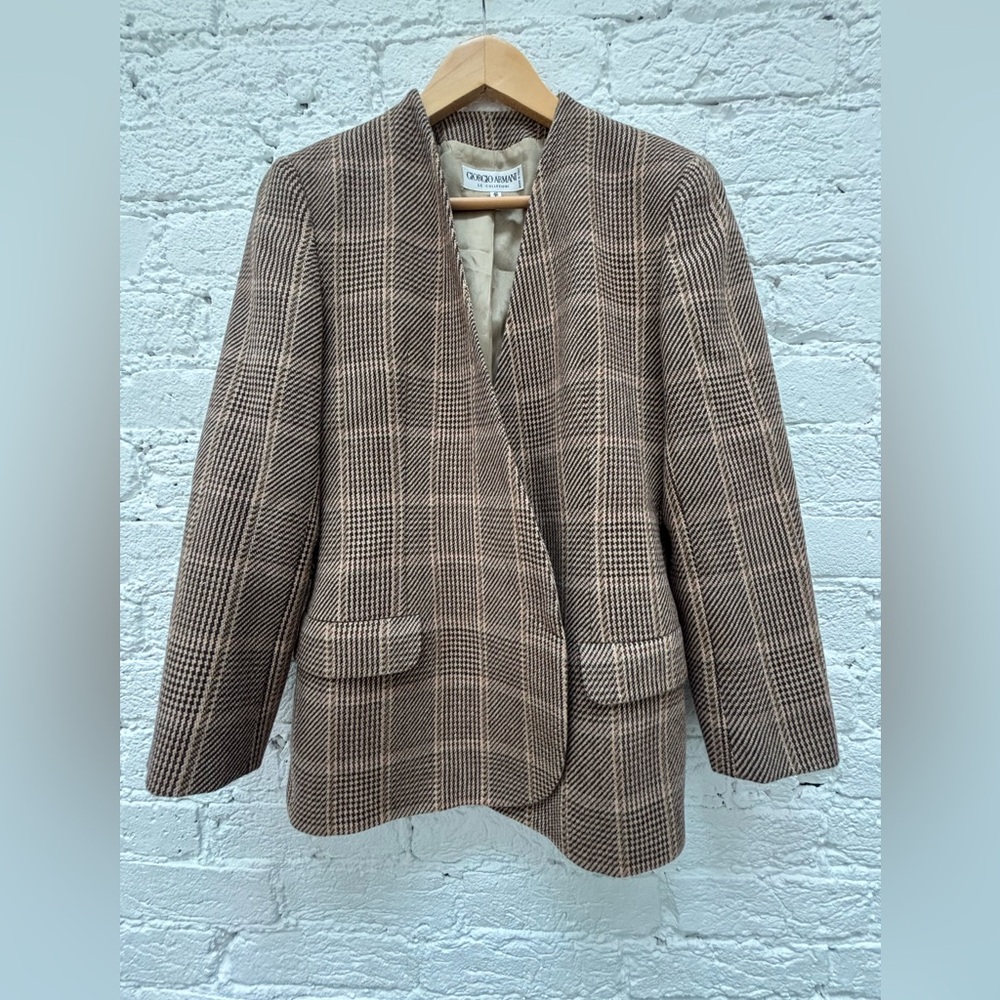 Vintage Giorgio Armani Collezioni 100% wool riding blazer made in Italy size 40